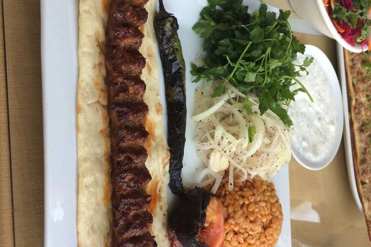 Etli Ekmek Konyali Akevler Izmir